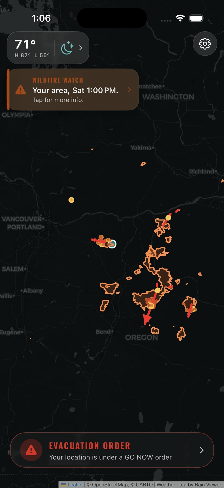 Storm Recon dashboard at Bonney Crossing: a dark map of Oregon covered in fire perimeters, a WILDFIRE WATCH banner at the top, and a red EVACUATION ORDER pill at the bottom reading 'Your location is under a GO NOW order.'